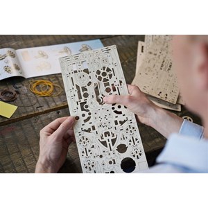 Explorateur puzzle 3d bois