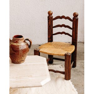 Claude, la chaise en bois n°153