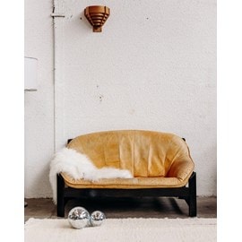 Robert, le canapé brutaliste n°6