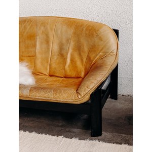 Robert, le canapé brutaliste n°6