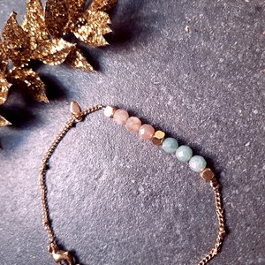 Bracelet pierres talisman rose et vert