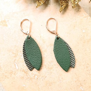 Pendantes mini petale vert de gris