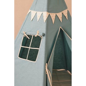 Tente tipi avec guirlande et tapis gold