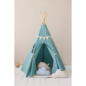 Tente tipi avec guirlande et tapis gold