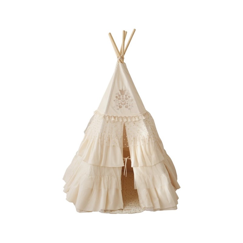 Tente tipi avec franges et tapis boho ca