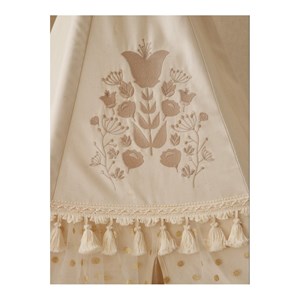 Tente tipi avec franges et tapis boho ca