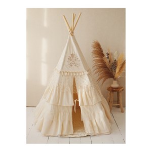 Tente tipi avec franges et tapis boho ca