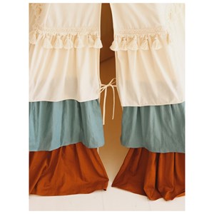 Tente tipi cirque avec volants et tapis