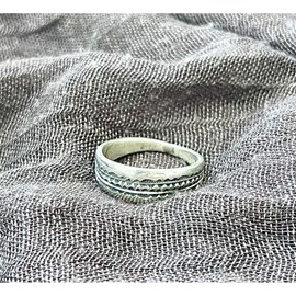 Bague, anneau touareg ciselé