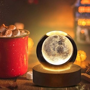 Veilleuse boule de cristal lune