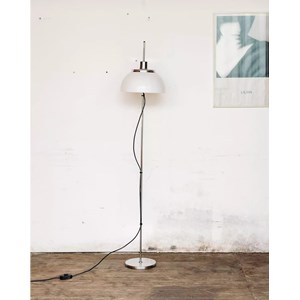 Julien, le lampadaire en métal n°16