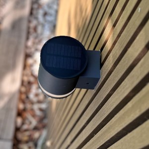 2 appliques murales solaires noir helio