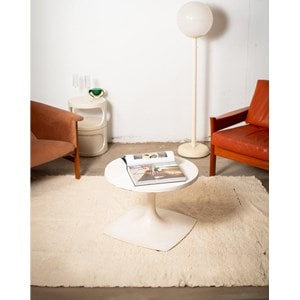 Donna, la table basse tulipe n°48