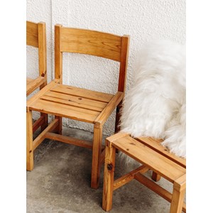 Alma, la chaise en bois n°38