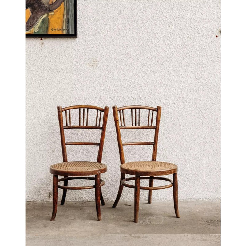 Debongout - Claude, la chaise en cannage n°164