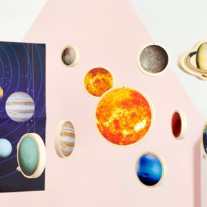 Système solaire en bois