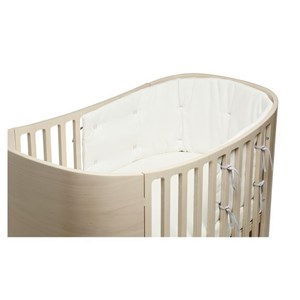 Classic tour de lit blanc