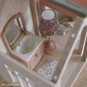 Maison de poupées aimantée naturelle m