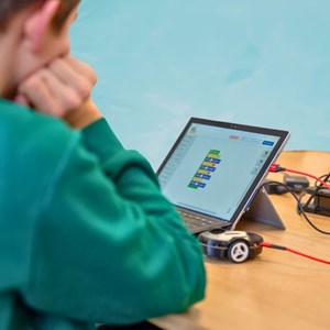 Kit robot pour apprendre à programmer