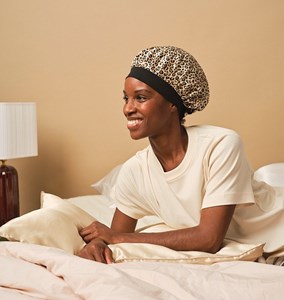 Bonnet de nuit en soie léopard 19 mo