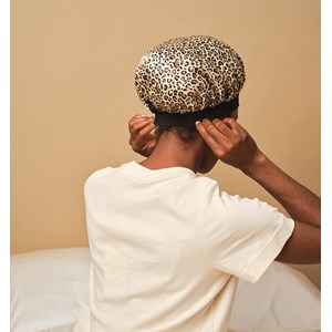 Bonnet de nuit en soie léopard 19 mo