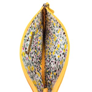 Trousse plate cuir dany jaune