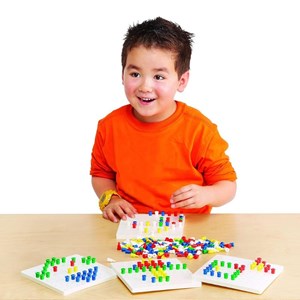 1 000 pegs avec 5 planches