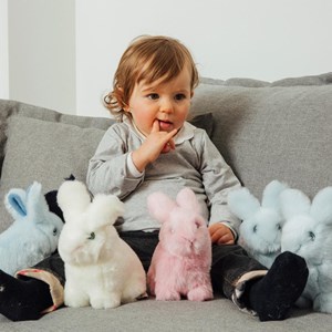 Peluche lapin léon assis blanc