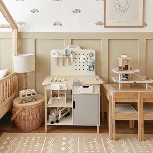 Atelier enfant bois établi avec outils