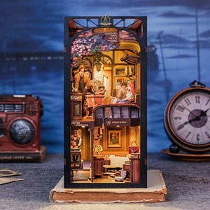 Train mistery case - maquette booknook serre-livre