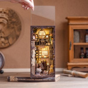 Magic pharmacist - maquette booknook