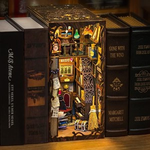 Magic pharmacist - maquette booknook