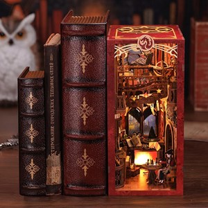 Flame common room - maquette booknook