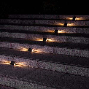 Lot de 4 appliques murales solaires noir twily