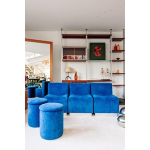 Axel, le tabouret en velours bleu n°29
