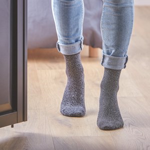 Chaussettes unies pailletées noir