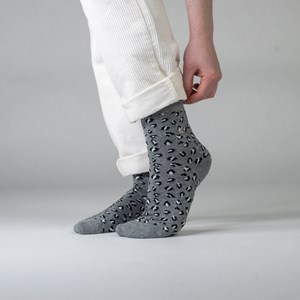 Chaussettes léopard gris