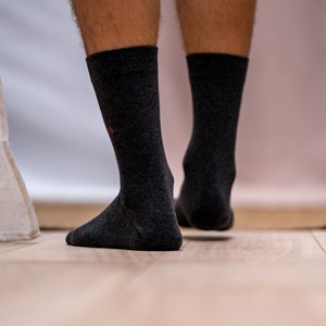 Chaussettes unies gris souris