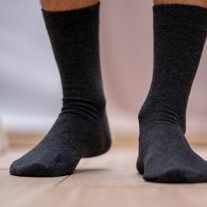 Chaussettes unies gris souris