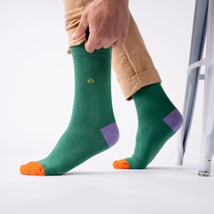 Chaussettes unies vert (violet-orange)