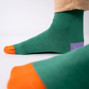 Chaussettes unies vert (violet-orange)