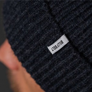 Bonnet en laine d'agneau gris foncé