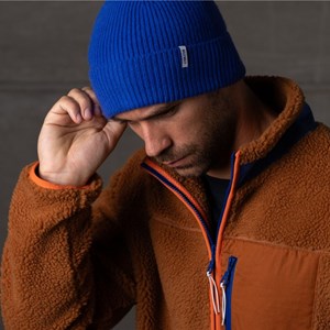 Bonnet en laine d'agneau bleu