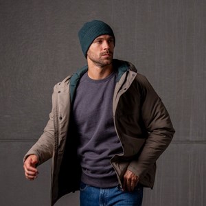 Bonnet en laine d'agneau vert sapin