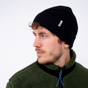 Bonnet en laine d'agneau noir