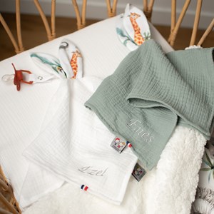 Doudou lapin attache tétine safari vert