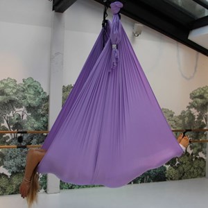 Tissu lilas yoga aérien 4,5 mètres