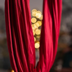 Tissu framboise yoga aérien 7 mètres