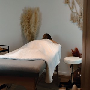 Tabouret rond à roulettes - prune