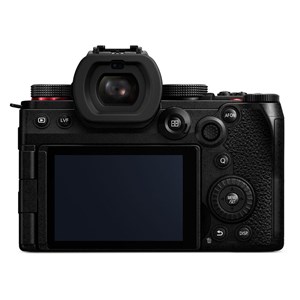 Panasonic hybride lumix s5 mark ii + objectif 28-200 f4.0-7.1